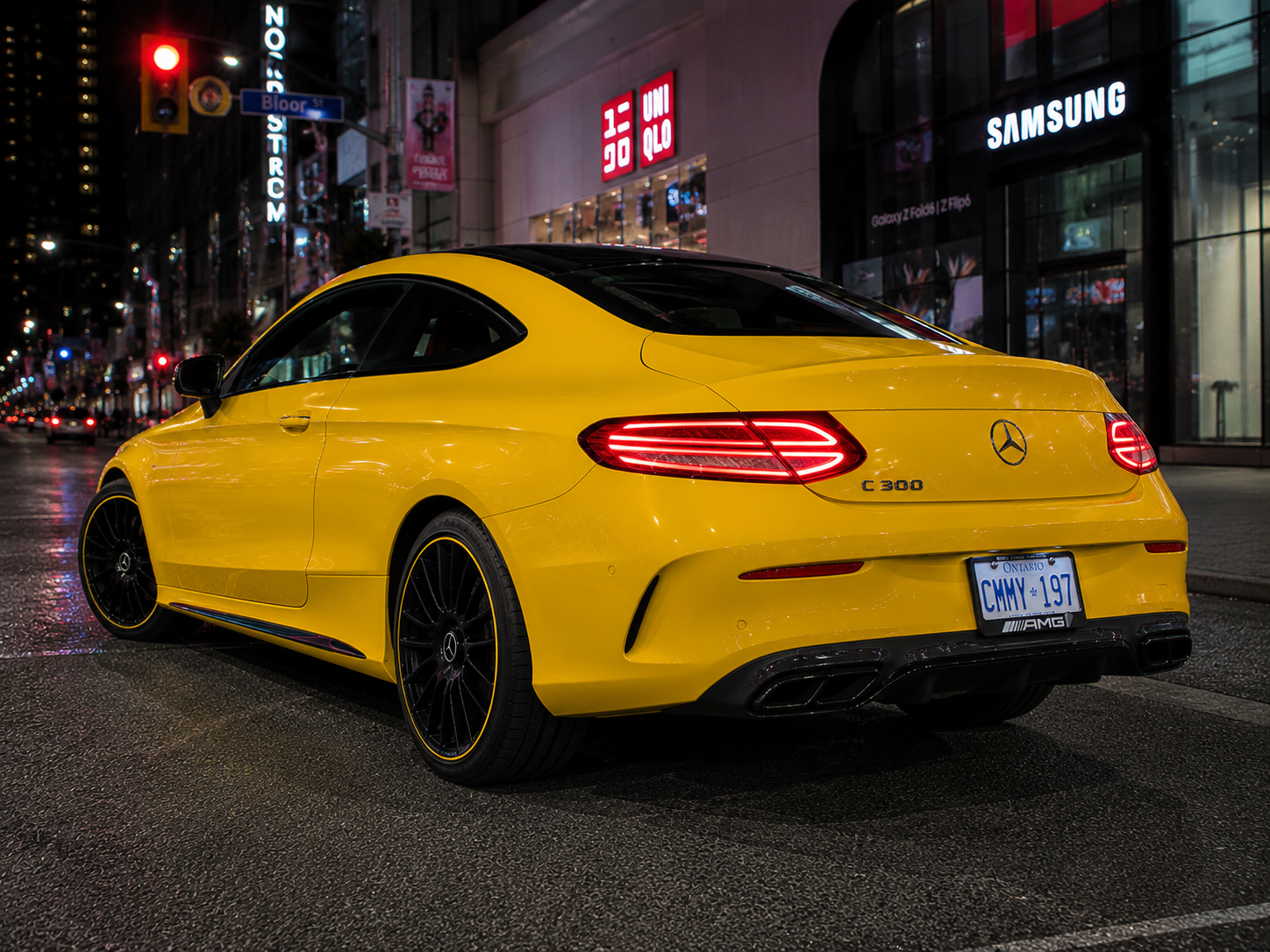 Mercedes-Benz C 300 Coupe rear three-quarter view
